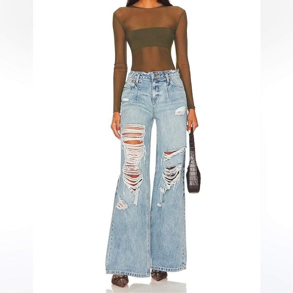 NWT SER.O.YA Fiona Low Rise Wide Leg in Tidal Size 29 Destroyed‎ Distressed